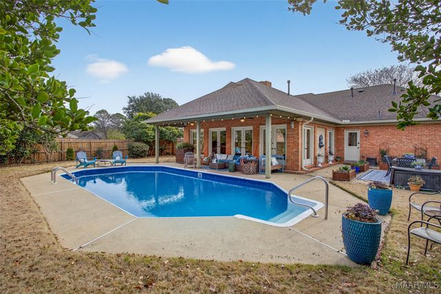 8201 HEATHROW Place, Montgomery, AL 36117