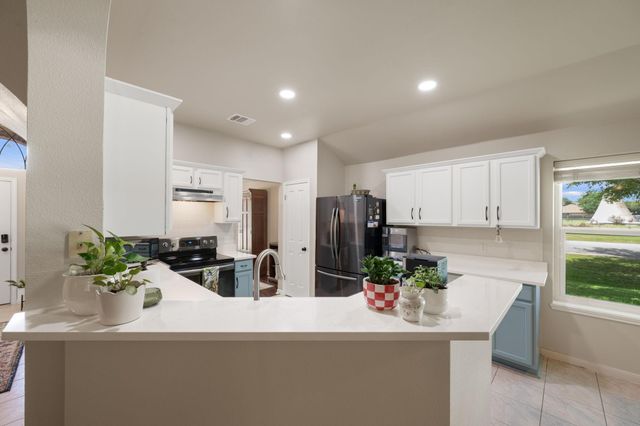 603 Prickly Pear PASS, Buda, TX 78610