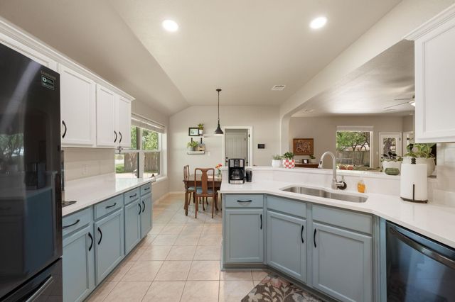 603 Prickly Pear PASS, Buda, TX 78610