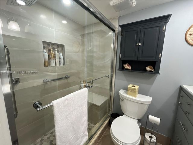 2 Briarwood Cir 112, Hollywood, FL 33024