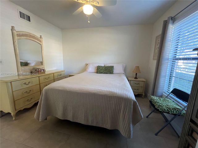 2 Briarwood Cir 112, Hollywood, FL 33024