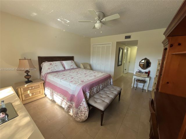2 Briarwood Cir 112, Hollywood, FL 33024