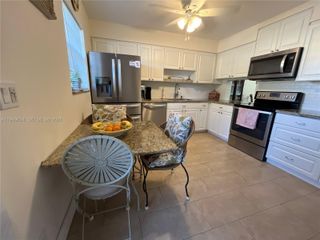 2 Briarwood Cir 112, Hollywood, FL 33024