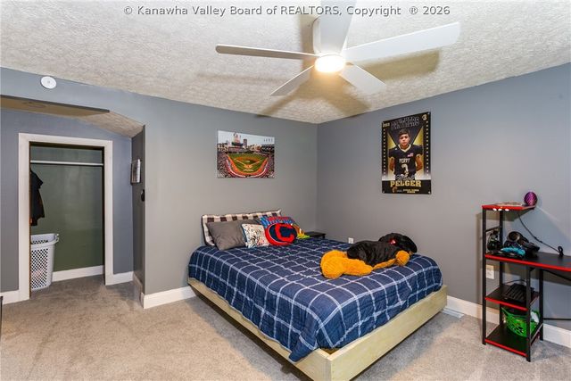 154 Strawberry Road, St Albans, WV 25177