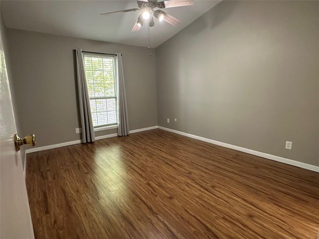 2120 El Paseo Street 806, Houston, TX 77054