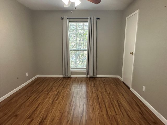 2120 El Paseo Street 806, Houston, TX 77054