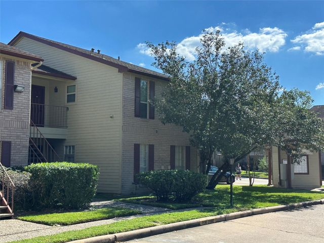 2120 El Paseo Street 806, Houston, TX 77054