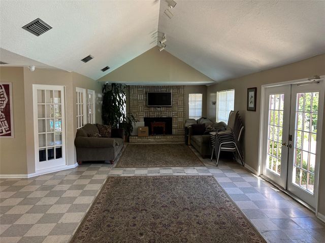 2120 El Paseo Street 806, Houston, TX 77054