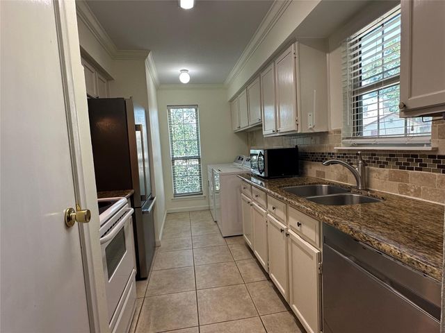 2120 El Paseo Street 806, Houston, TX 77054
