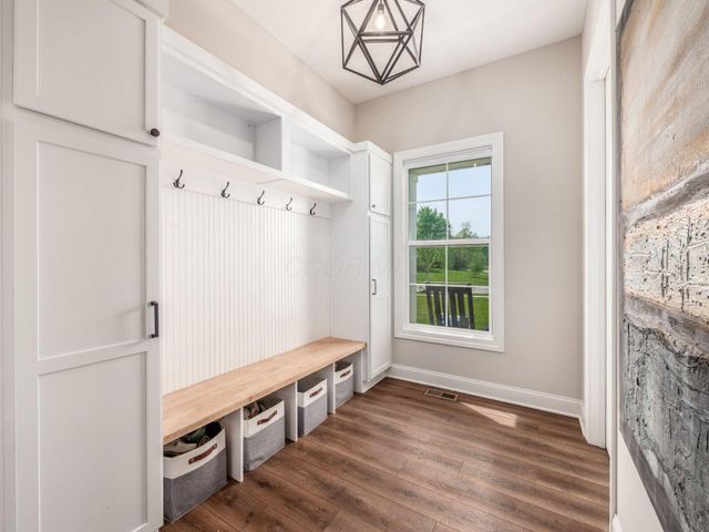 4754 Krendale Drive, Powell, OH 43065