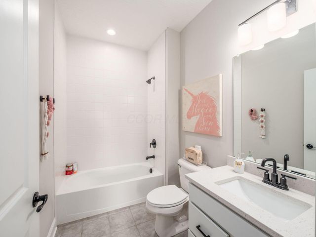4754 Krendale Drive, Powell, OH 43065