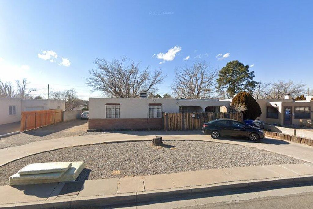 423 Truman Street NE, Albuquerque, NM 87108