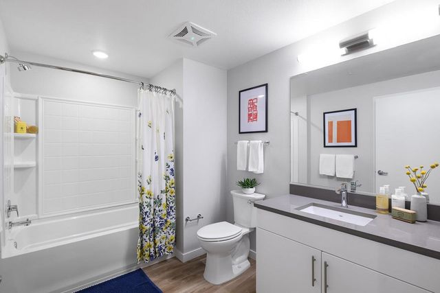 260 Brooklyn Basin Way 415, Oakland, CA 94606