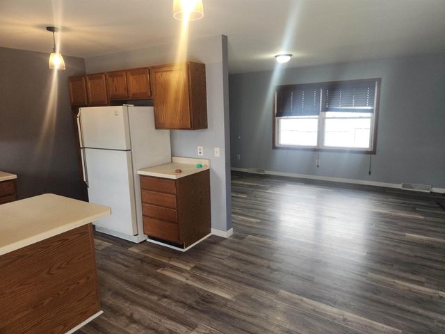 881 Ellis Avenue, Baraboo, WI 53913