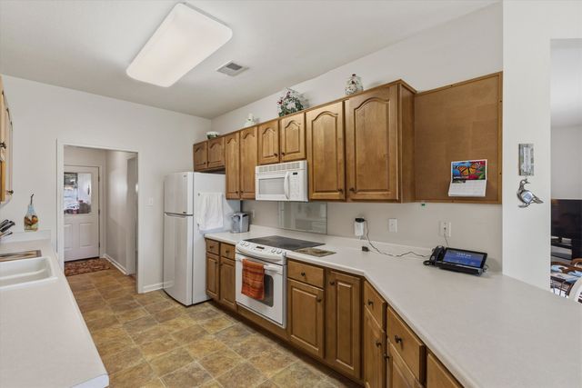 5060 HOLSTEN CREEK CV, Bartlett, TN 38135