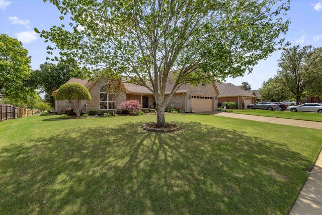 5060 HOLSTEN CREEK CV, Bartlett, TN 38135