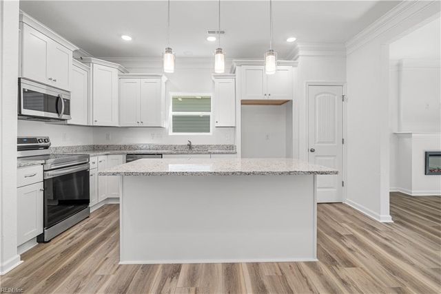 725 Mayfield AVE, Norfolk, VA 23518