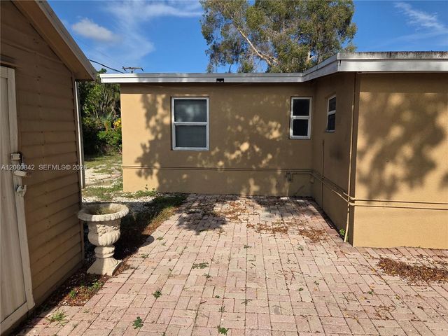 289 NE 45th Court, Deerfield Beach, FL 33064