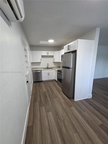 289 NE 45th Court, Deerfield Beach, FL 33064
