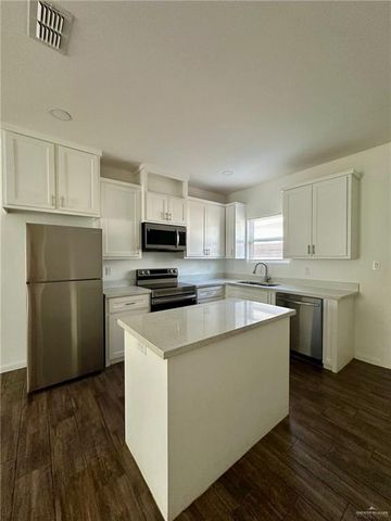 7006 56th Street, Mission, TX 78573