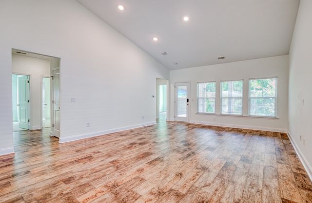 2632 Goldfinch Dr., Myrtle Beach, SC 29577