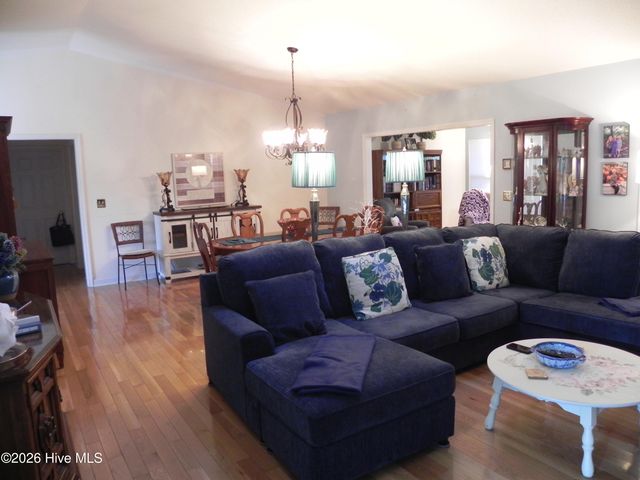 247 Longleaf Drive, West End, NC 27376