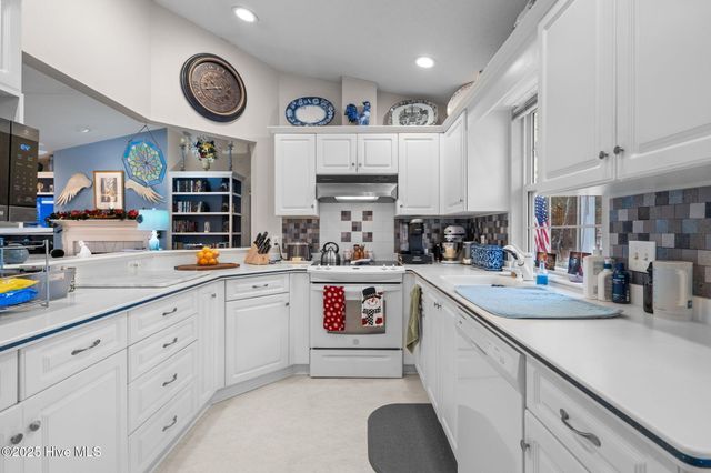 247 Longleaf Drive, West End, NC 27376