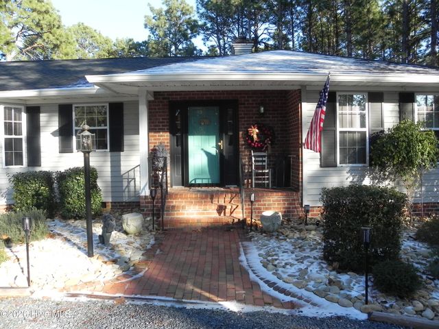 247 Longleaf Drive, West End, NC 27376