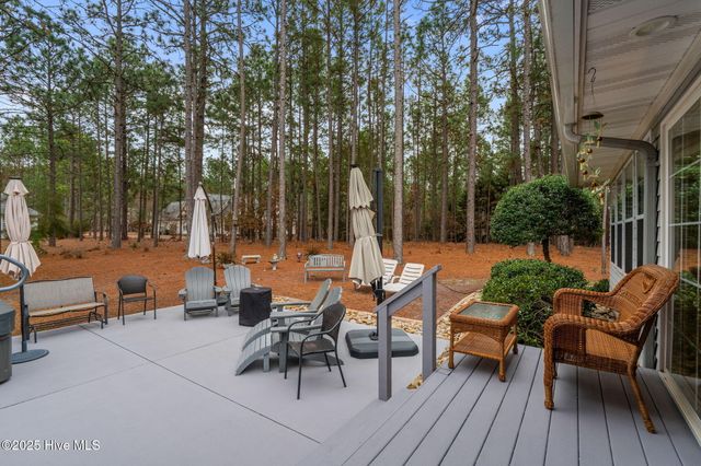 247 Longleaf Drive, West End, NC 27376