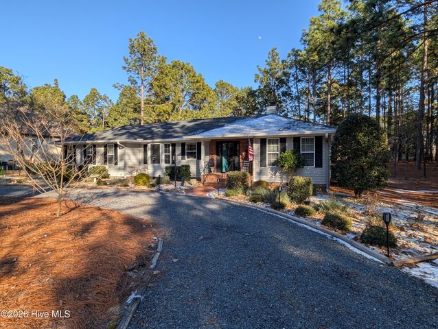 247 Longleaf Drive, West End, NC 27376