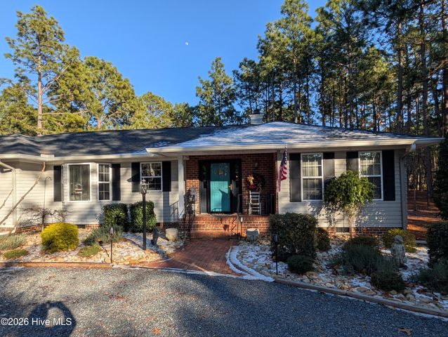 247 Longleaf Drive, West End, NC 27376