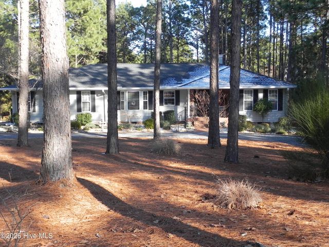 247 Longleaf Drive, West End, NC 27376