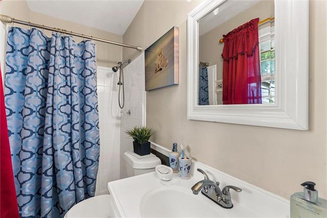 999 Chestnut Oak Court, Lawrenceville, GA 30046