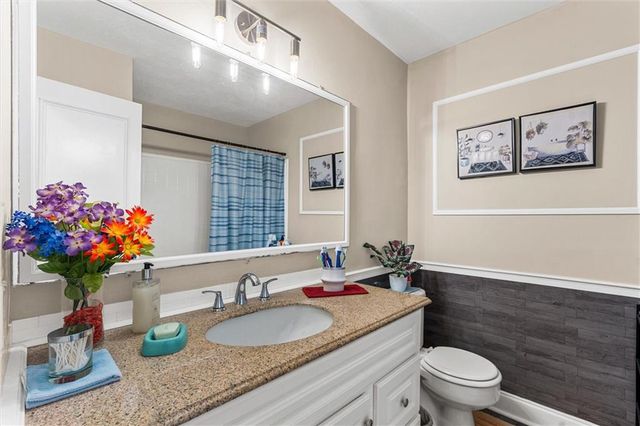 999 Chestnut Oak Court, Lawrenceville, GA 30046