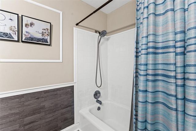 999 Chestnut Oak Court, Lawrenceville, GA 30046