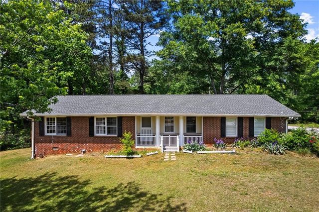 999 Chestnut Oak Court, Lawrenceville, GA 30046