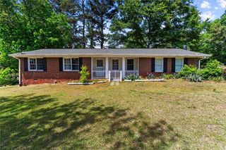 999 Chestnut Oak Court, Lawrenceville, GA 30046