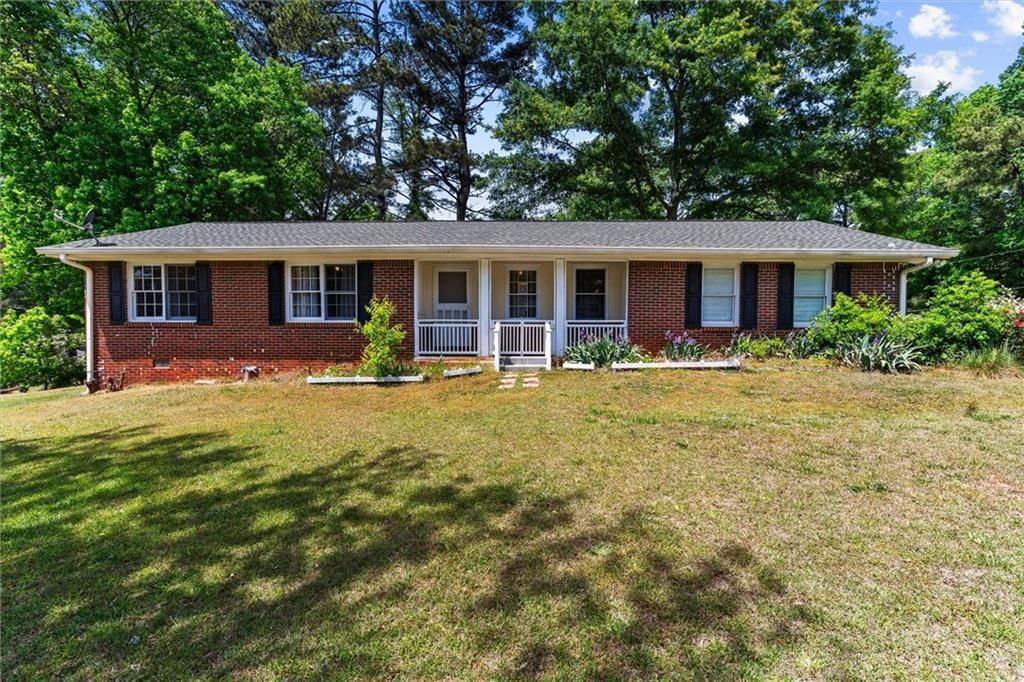999 Chestnut Oak Court, Lawrenceville, GA 30046