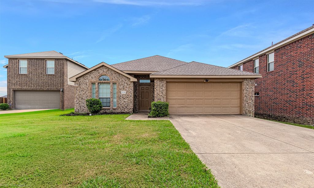 2508 Pioneer Bluffs Road, Balch Springs, TX 75181