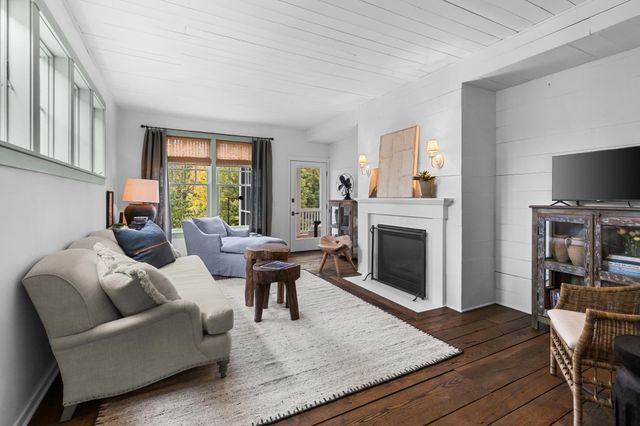 209 Rutherford Road, Stillwater, MN 55082