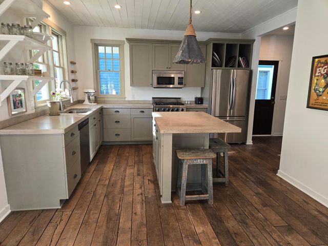 209 Rutherford Road, Stillwater, MN 55082