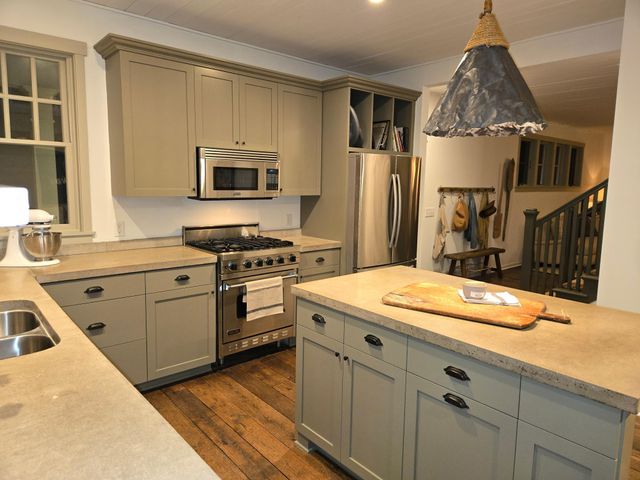 209 Rutherford Road, Stillwater, MN 55082