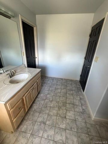 366 Washington Street, Newburgh, NY 12550