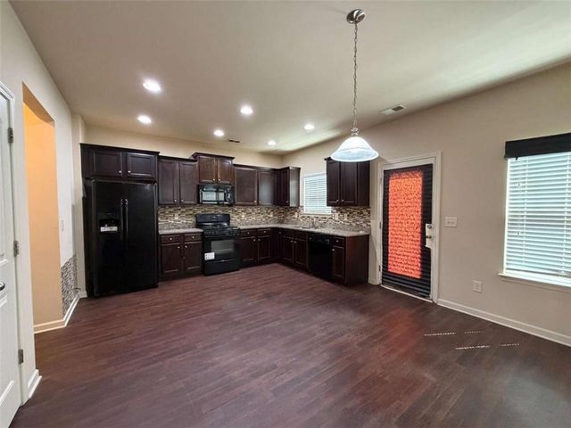 881 Franklin Mill Trace, Loganville, GA 30052