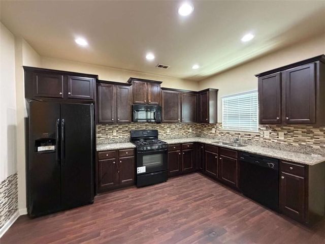 881 Franklin Mill Trace, Loganville, GA 30052