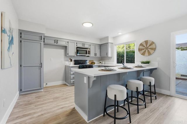 2705 Via Cardel, Carlsbad, CA 92010