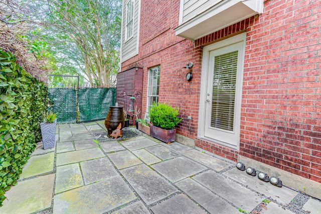 302 Fargo Street, Houston, TX 77006