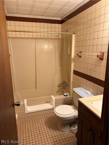 16520 State Route 45, Wellsville, OH 43968