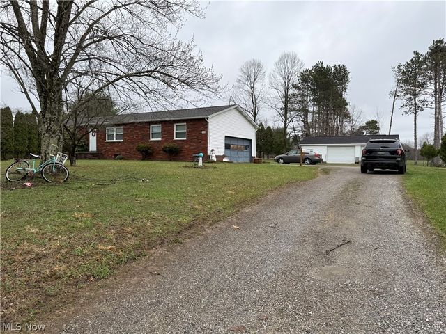 16520 State Route 45, Wellsville, OH 43968