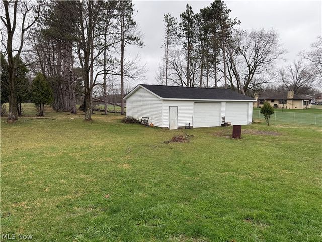 16520 State Route 45, Wellsville, OH 43968